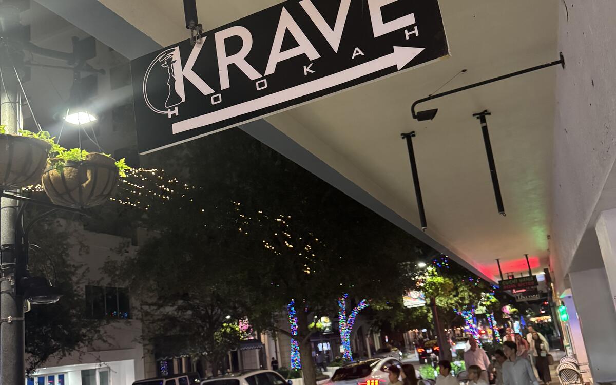 I Krave Wine Lounge exterior sign